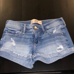 Hollister Low-Rise Short Shorts
